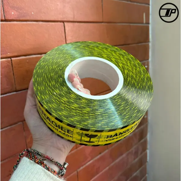 Băng keo hàng dễ vỡ – Bảo vệ an toàn trong vận chuyển
